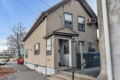 97 Hancock St