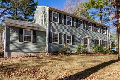 12 Barnstable Rd