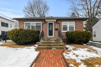 49 Clearview Avenue 1