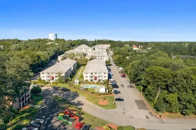 24 Kenmar Dr #239