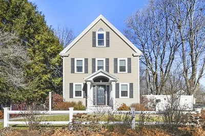 122 Union St