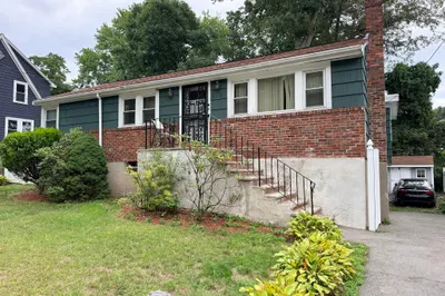 242 Itasca Street 1