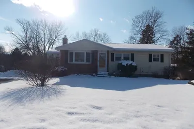 26 Old Bolton Rd