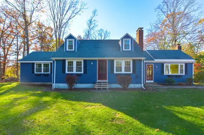 17 Mathurin Rd