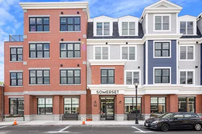 10 Somerset Ave #402 1