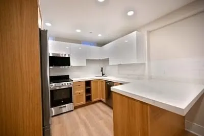 18 Winchester St #2 1