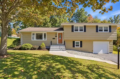 71 Woodside Rd 1