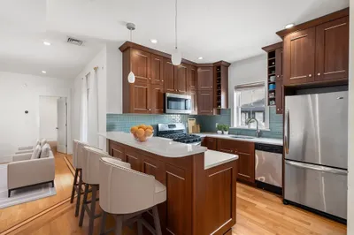 250 C St #5