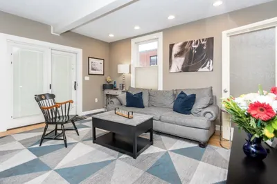8 Webster St #1