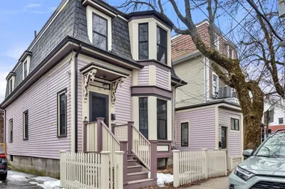 30 Howard St