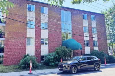 18 Pond St #2 1