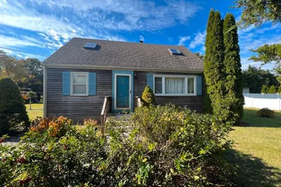 100 Old Colony Lane 1