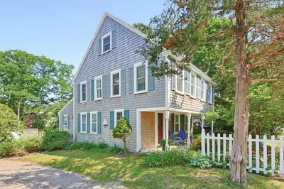 713 Sandwich Rd 1