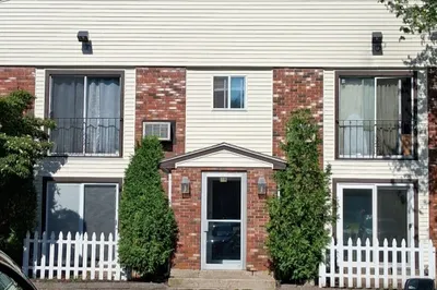 18 Washington Street #9 1