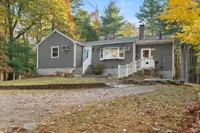 54 Willowdale Rd