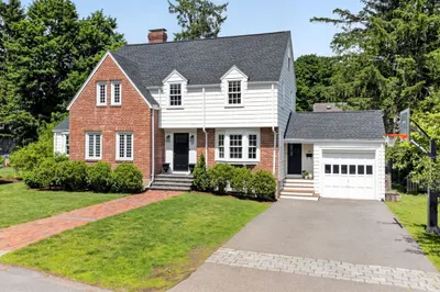 58 Leighton Rd 1
