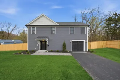 27 Janebar Cir