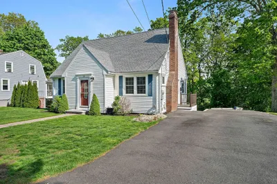 38 Greensboro Rd 1