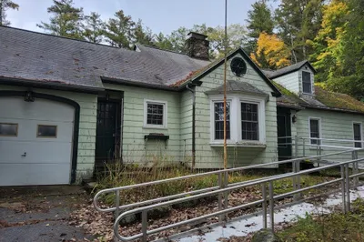 50 Hall Road 1