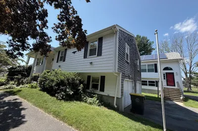 297 Elm St 1