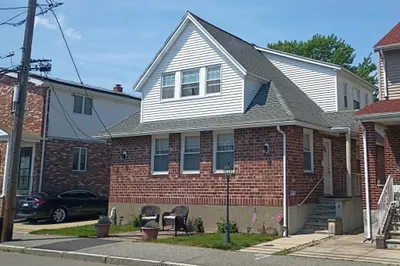 19 John Ave 1