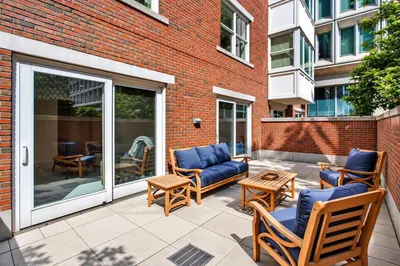 10 Bowdoin St #202 1