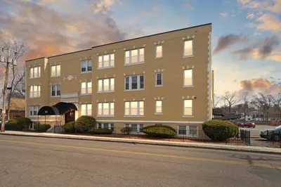 515 Pleasant St #3-1