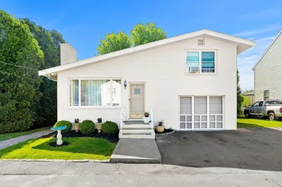 15 Barnes Circle 1