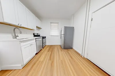 15-17 Pond Street #15 - 3 1