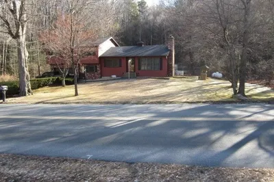 1368 Granville Road 1
