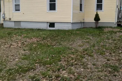 81 Arey St 1