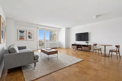 151 Tremont Street #21A 1