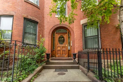 159 St. Botolph St #1