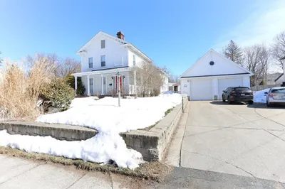 5 Maple St