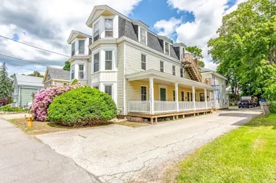 119-121 Elm Street #5 1