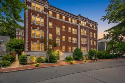 41 Bowdoin Street #25 1