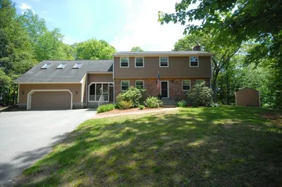 7 Country Ln 1