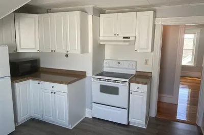 77 Dexter St #3