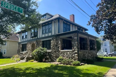25 Spruce St #25 1