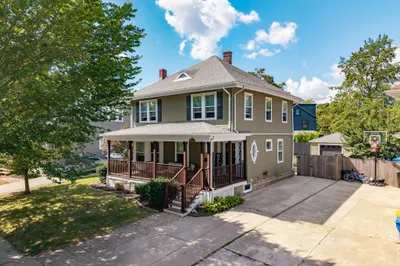 41 Emerson Rd 1