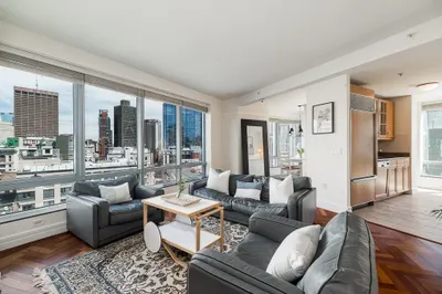 1 Avery St #17F
