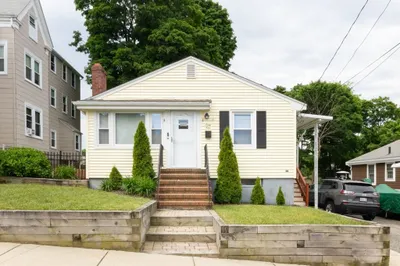 69 Neponset Ave 1