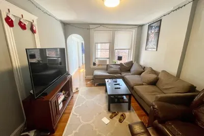 109 Salem St #4 1