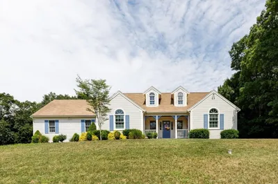 15 Susan Carsley Way 1