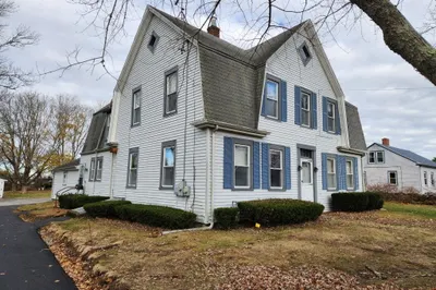805 Hathaway Rd 1