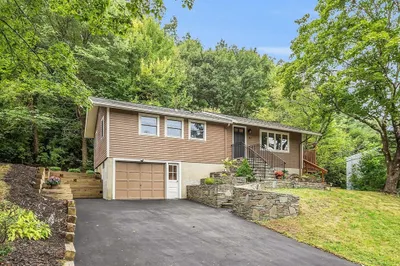 41 Ontario Dr
