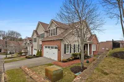 900 Lynnfield Street #37 1
