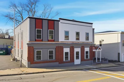 115-117 Mechanic St #3 1
