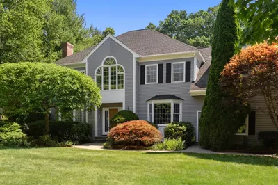6 Plainview Road