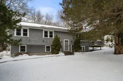 8 Blair Dr